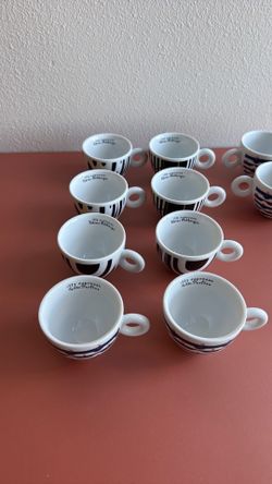 8 Illy Art Collection Capuccino Mugs