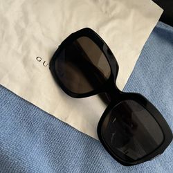 Women’s Gucci Sunglasses 