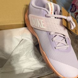 Basketball Shoes Size 7Y