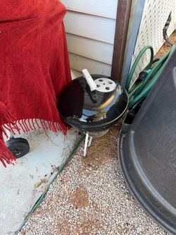 Weber Kettle Charcoal Grill