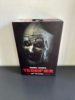 Terrifier Art the Clown Action Figure Damien Leone