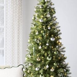 Pre Lit Christmas Tree w/  Changing Lights- NEW!