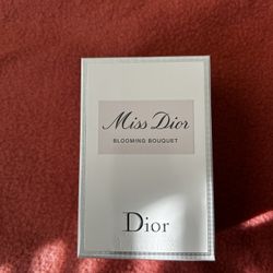 Miss Dior Perfume 