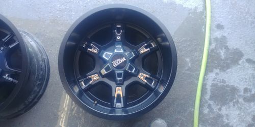 2 Brand new 18x10 Moto Metal wheels 6lug ford