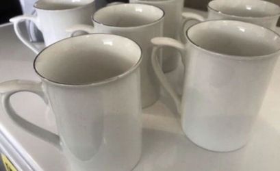 *Brand New* Set of 12 platinum porcelain mugs