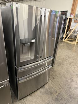 Kenmore Elite 73335 29.6 Cu. Ft. 4-Door Smart French Door Refrigerator