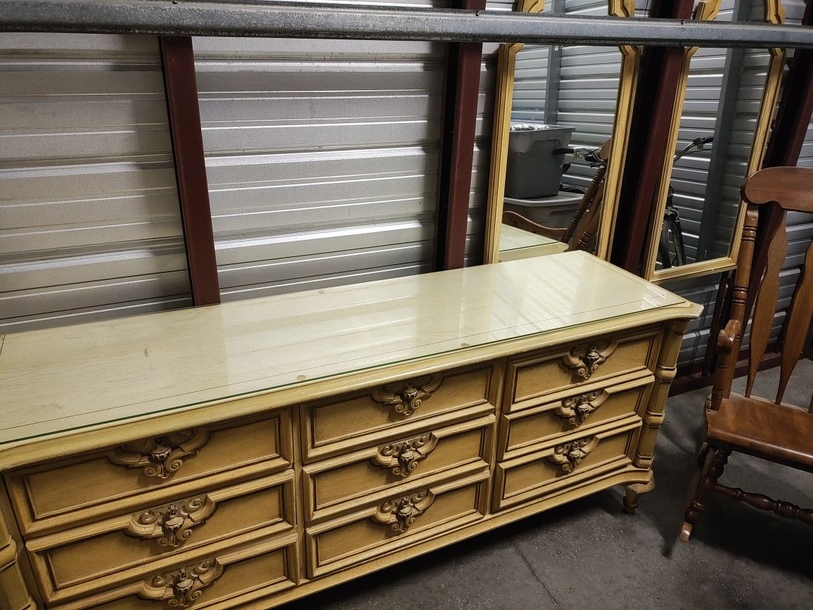 70s Bedroom Dresser Set
