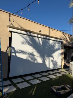 250" 4K motorized projector screen