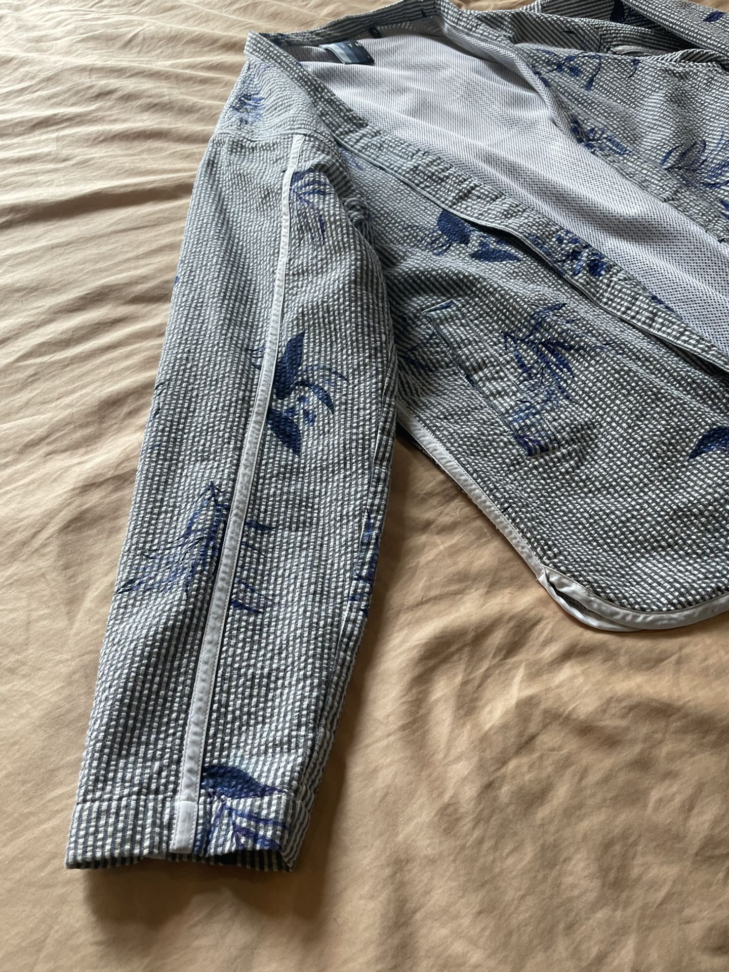 【Kith】Floral Seersucker Kimono Jacket Kith Blue Floral Print Seersucker Kimono Jacket Large for