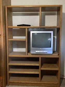 Entertainment center