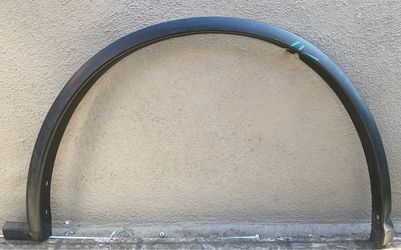 15-24 Nissan Murano fender flare Front passenger side wheel arch molding (OEM)