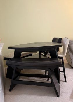 Dining room table