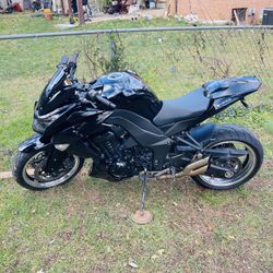 Kawasaki Ninja Z1000