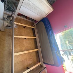 Twin bed
