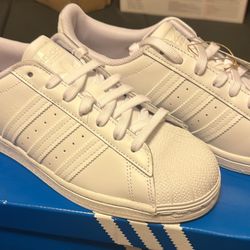 Women’s Adidas Shoes 