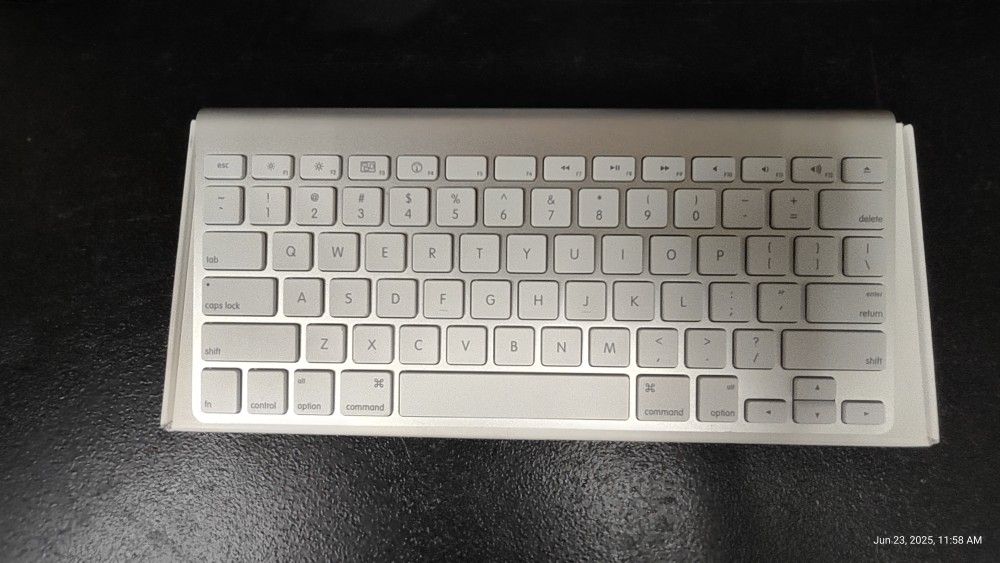 Apple Keyboard Wireless