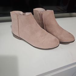 Cat and Jack Girls Pink Boots Size 2
