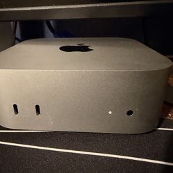 Mac Mini M4 16GB/256GB Bundle w/ Magic Keyboard, Magic Mouse & Thunderbolt 5 Cable