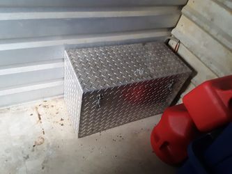 Aluminum Diamond Plate Tool Chest