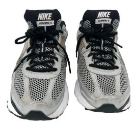 Nike Zoom Vomero 5 College Grey Metallic Silver FJ4151-007 Men's Size 9.5