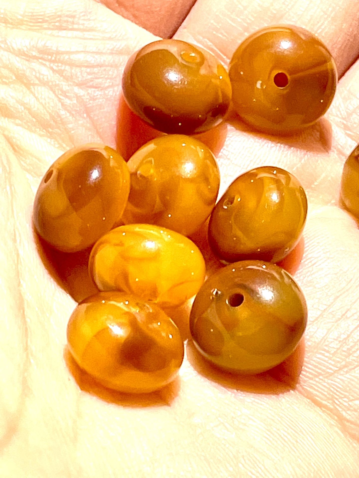 Lot Of Amber Lucite Beads