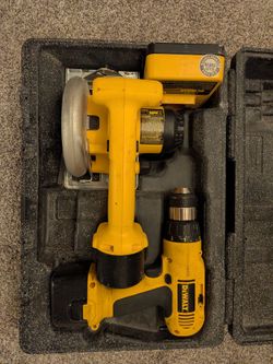 DeWalt Cordless Circular Saw and Drill Combo