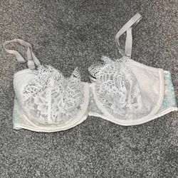 Victoria’s Secret Dream Angels push-up Bra