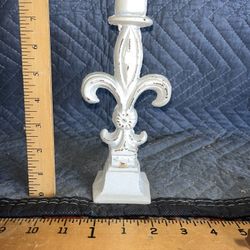 VINTAGE IRON  IRON FLEUR DE LIS CANDLE HOLDER