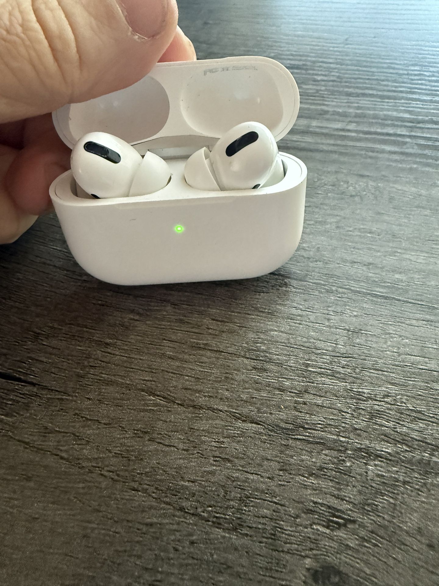 Apple AirPod Pro 1st Gen