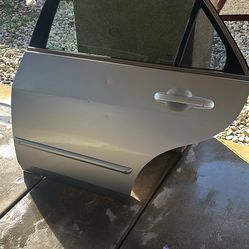 2003-2007  Honda Accord Ex Left REAR Door ( Driver )SEDAN