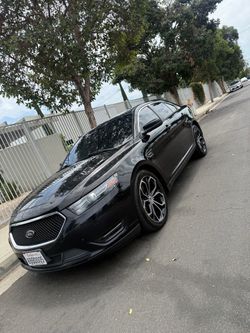 2017 Ford Taurus SHO