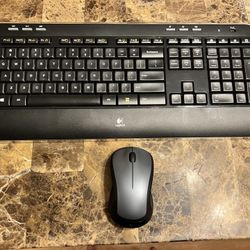 Logitech Wireless Keyboard And Mouse 