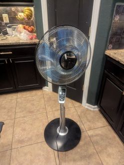 Rowenta Turbo Silence Extreme Oscillating Pedestal Fan