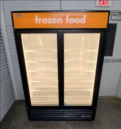 True FREEZER GDM-49F 220V Double Glass Door Commercial Display FREEZER / Merchandiser FREEZER