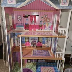 Big Doll House 
