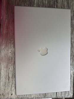 Apple PowerBook G4 Model A1013 - 17" Laptop