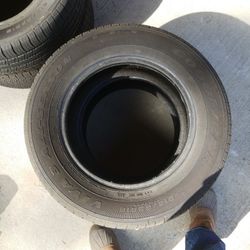 4  GOODYEAR  215/65R16 All Season Viva3