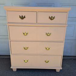 BIG. DRESSER 