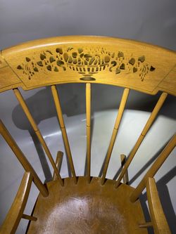 Child / doll vintage wooden rocking chair hand painted 