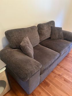 Loveseat / small sofa 75”