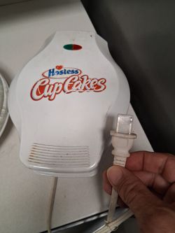 Hostess cupcake maker