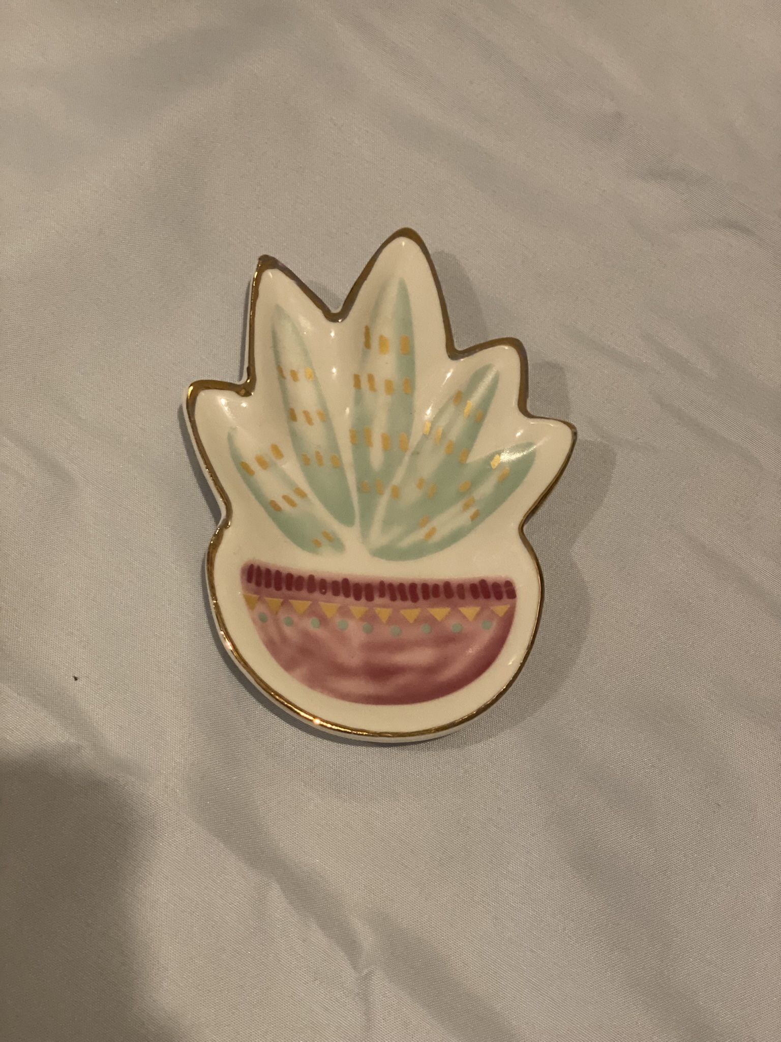 Decorative Ceramic Trinket Dish - Succulent Design 🌵