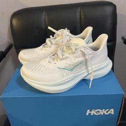 Hoka Mach 6/ Size 8.5B Women’s $95