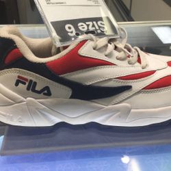Fila Red, White And blue Size 6.5 