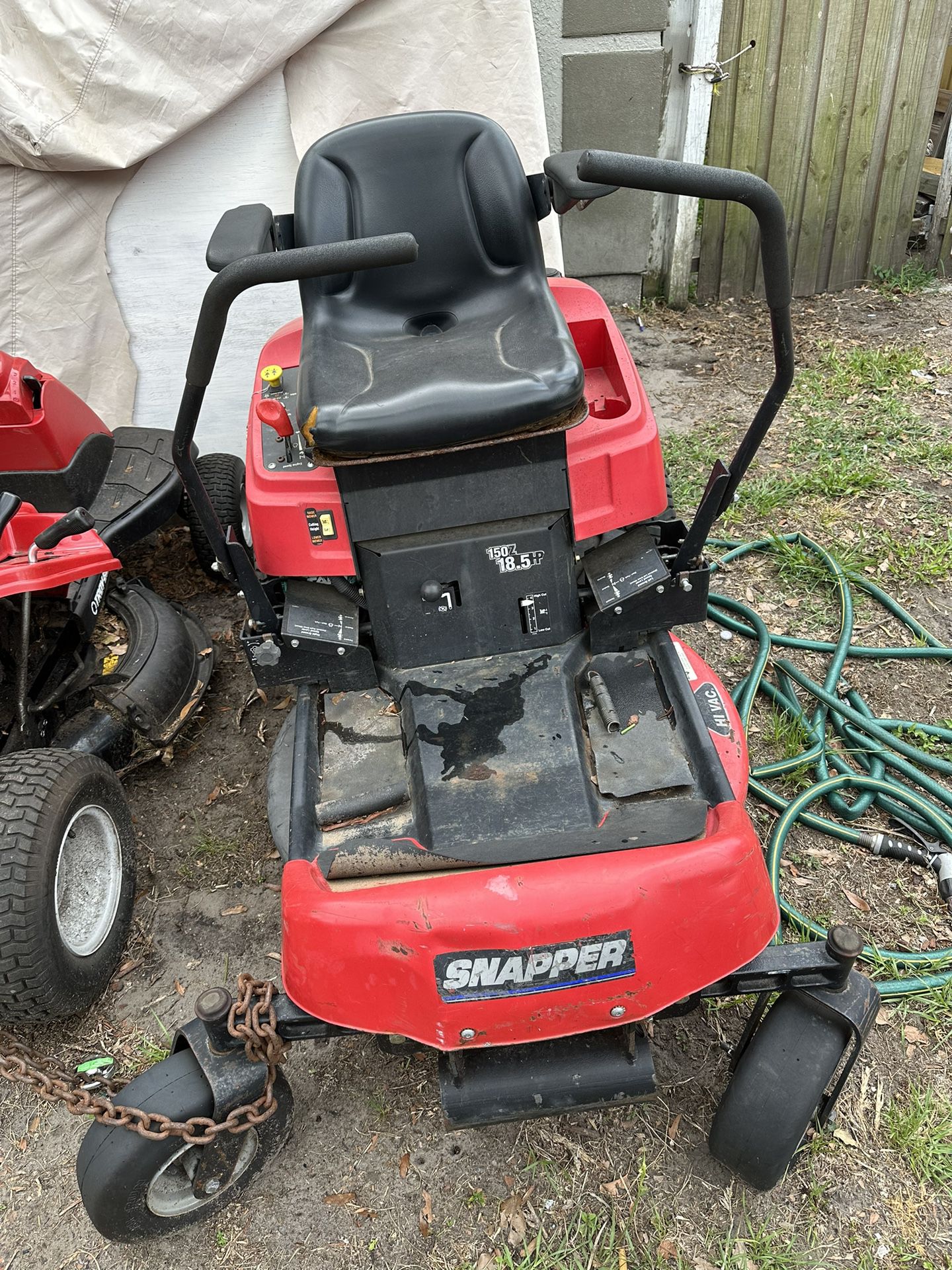 Lawn Mower And Lawn Equipment 