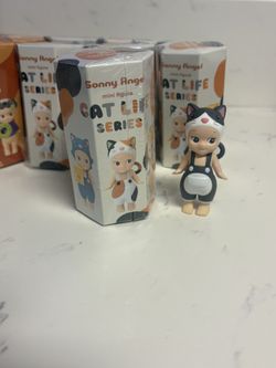 100% Authentic Sonny Angel Cat Life- Tuxedo UFS/UFT