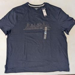 *New* Men's Medium Tommy Hilfiger Short Sleeve Shirt