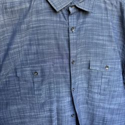 Short Sleeved Men’s Outfit On Each Shirt Size, Extra Large Great Shape