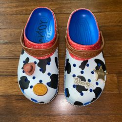 CROCS TOY STORY SHERIFF WOODY CLASSIC CLOG men’s size 10 women’s 12 used a few times