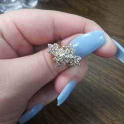 Beautiful Large Gold And Diamond Ring